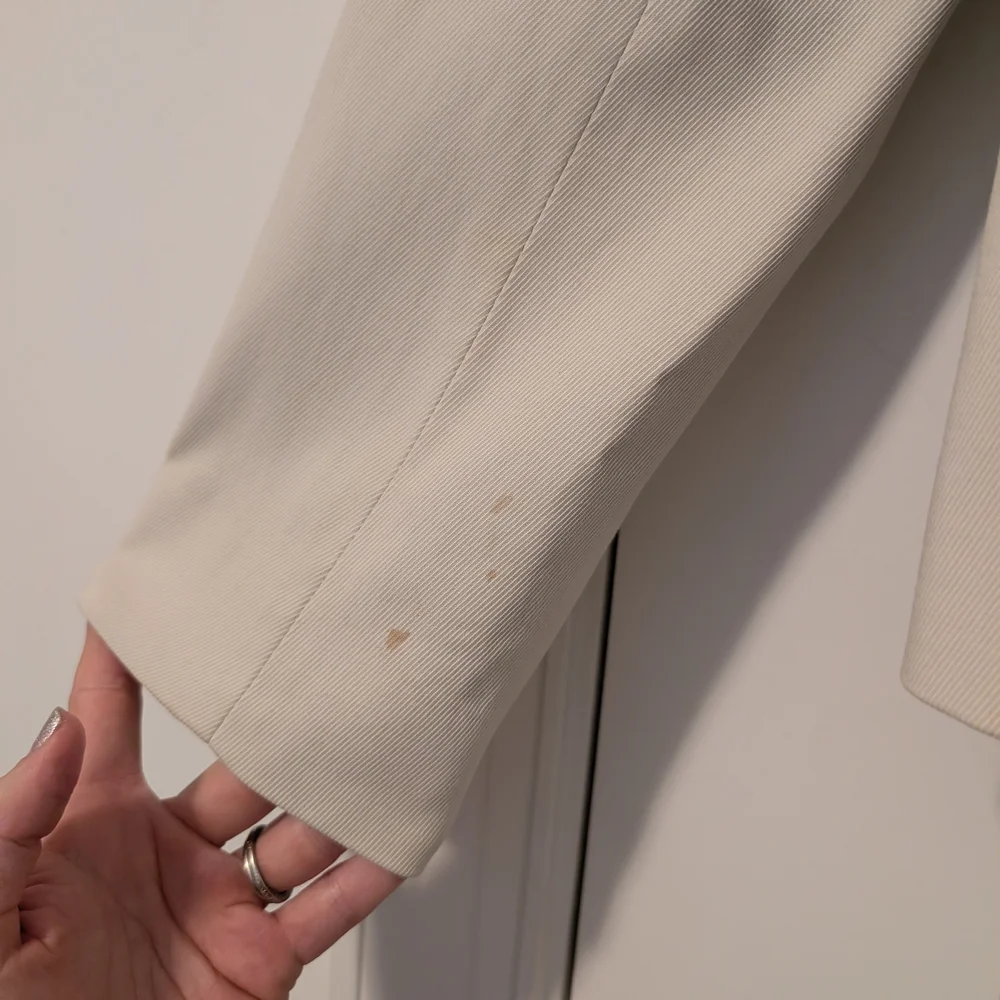 Women's Cream Jacket - Picture 7 of 8